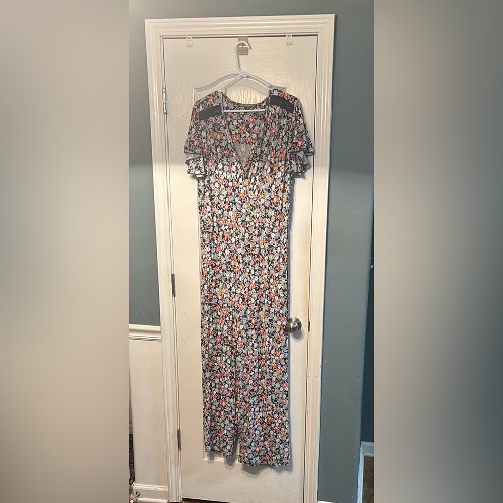 Loveappella Pink and Blue Flutter Sleeve Jumpsuit Women’s Plus Gently Used